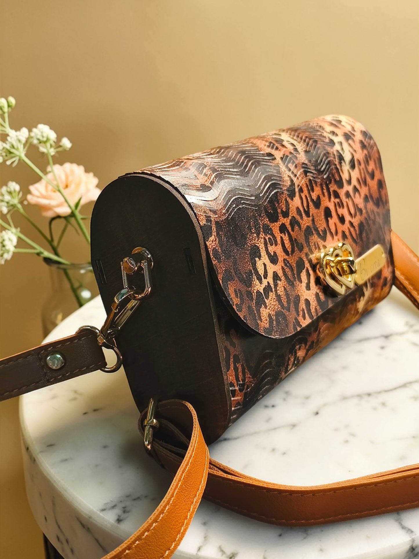 👜 Sac en bois personnalisé – Élégance sauvage